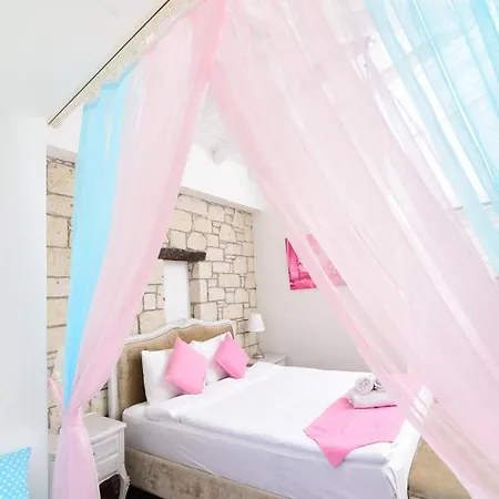 Zubeyde Hanim Alacati ホテル 2*