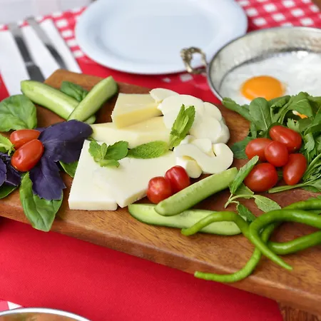 Zubeyde Hanim Alacati 2* Çeşme