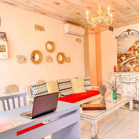 Zubeyde Hanim Alacati Otel