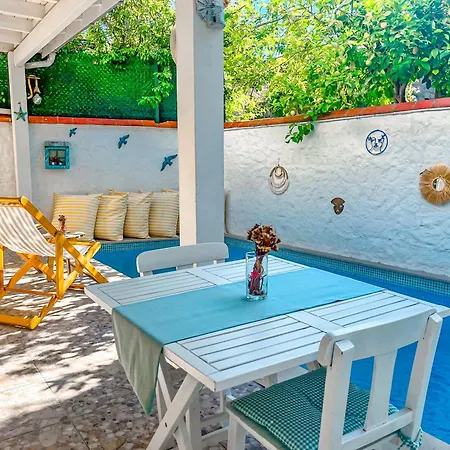 Zubeyde Hanim Alacati Otel