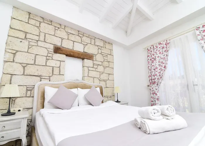 Hotel Zubeyde Hanim Alacati 2*