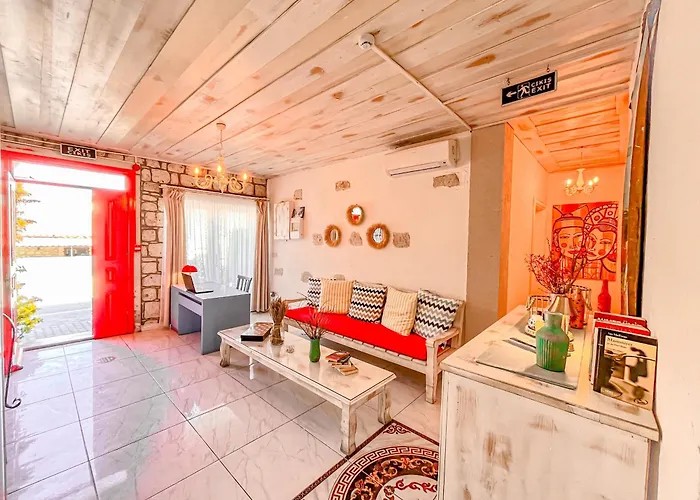 Zubeyde Hanim Alacati 2*